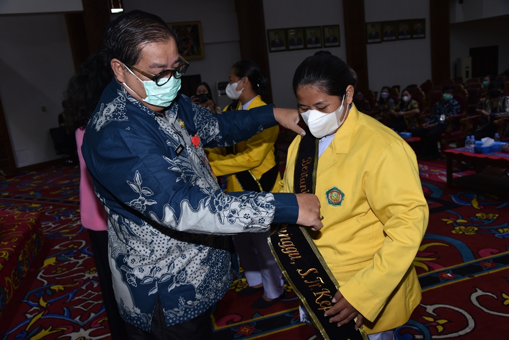 Perawat Harus Cerdas Dan Terampil Ketika Terjun Memberikan Pelayanan Kepada Masyarakat